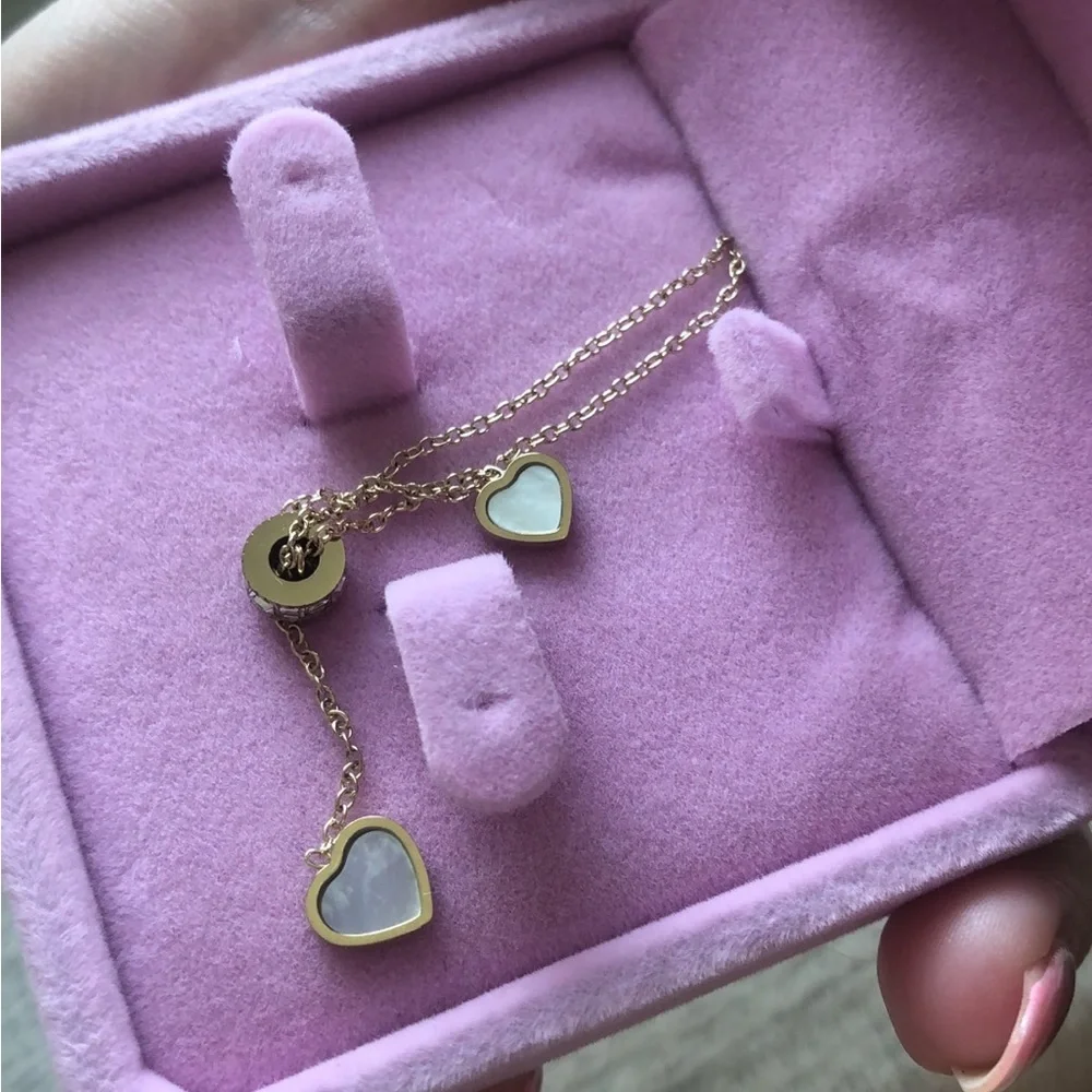 Mother of Pearl heart necklace - Picture 4 of 4